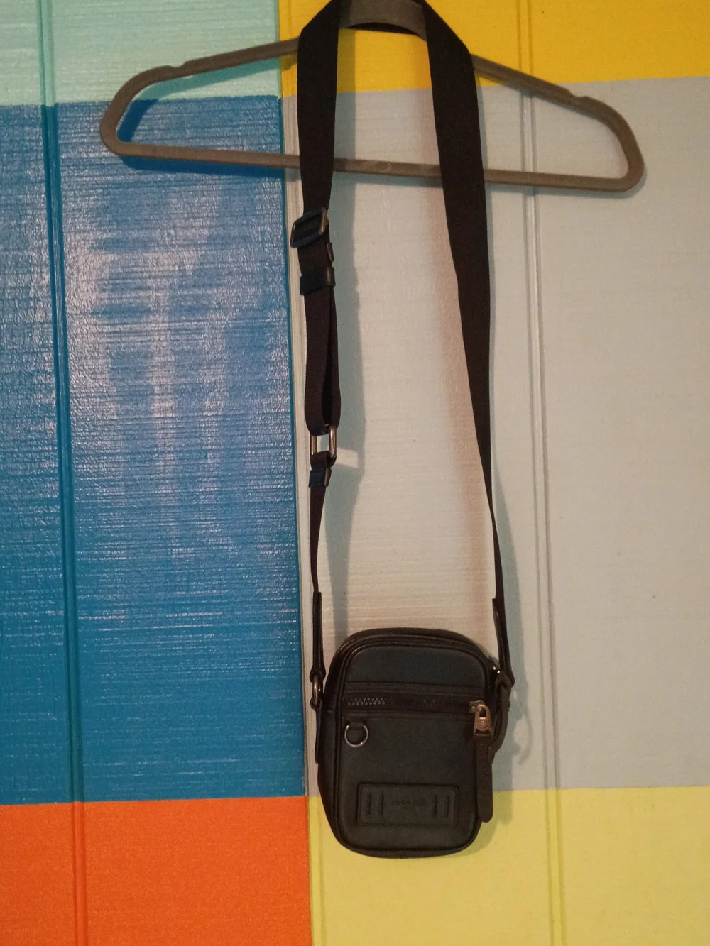 Men's Compact Crossbody Bag in Black
